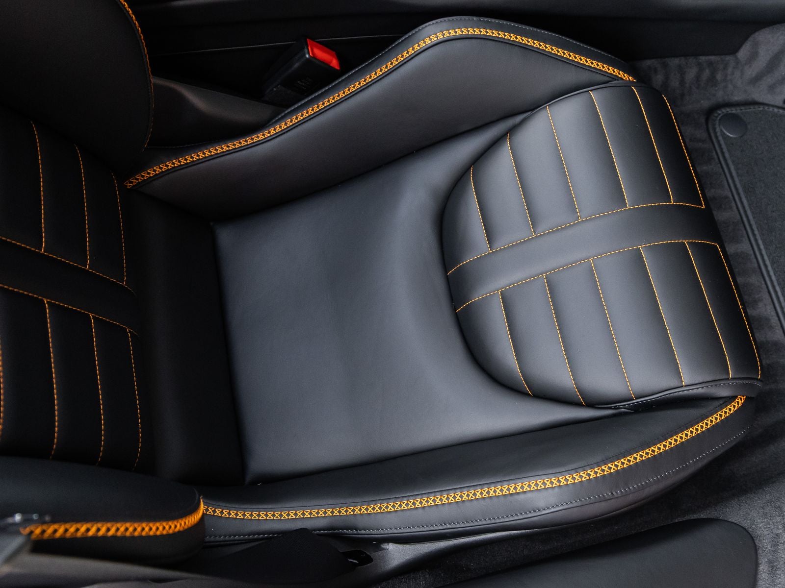 2026 McLaren GTS Base