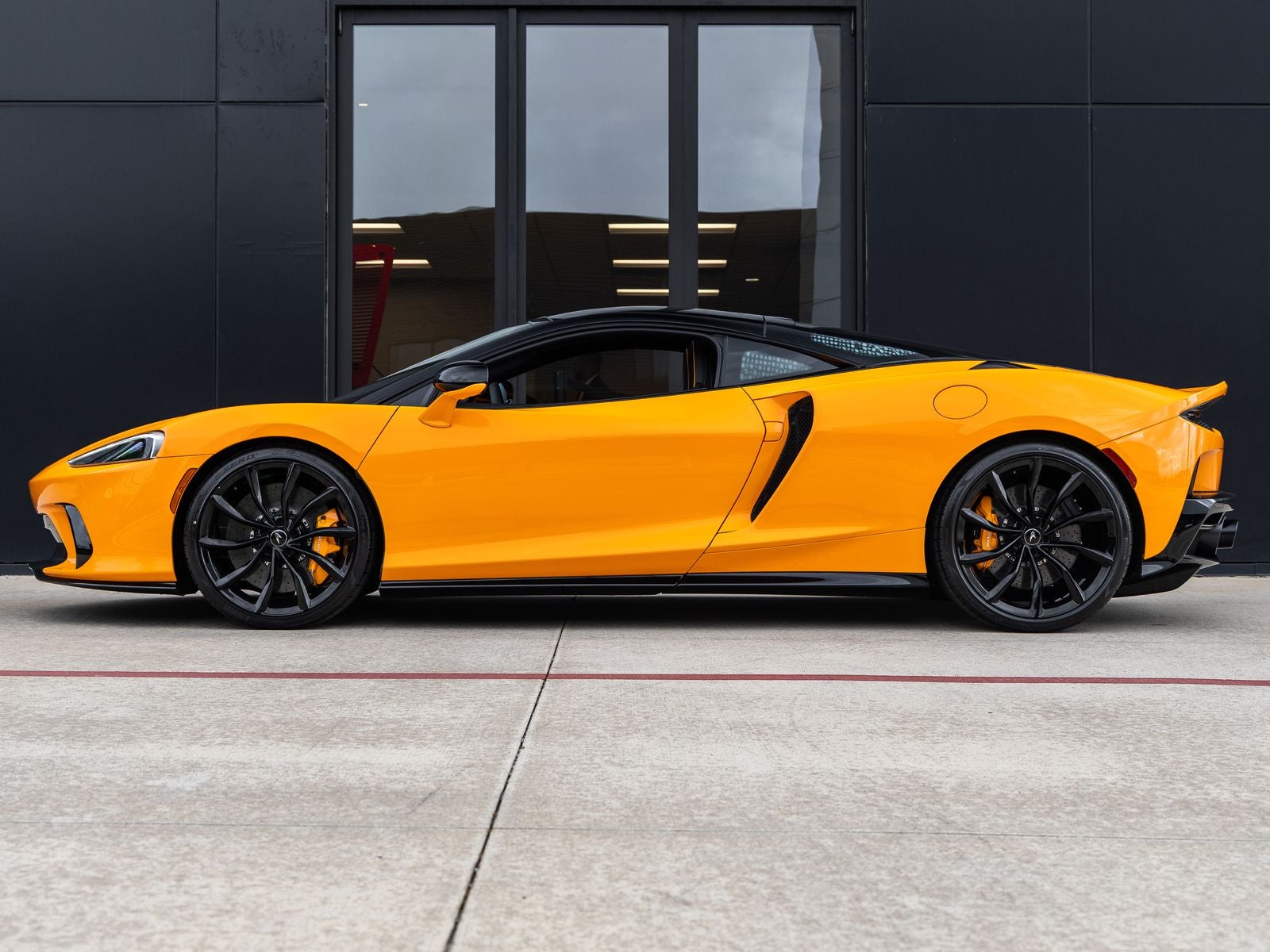 2026 McLaren GTS Base