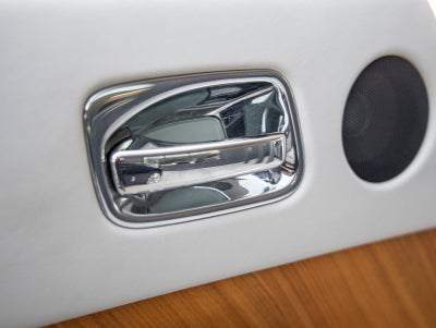 2016 Rolls-Royce Dawn Base