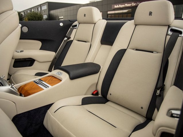 2018 Rolls-Royce Dawn Base