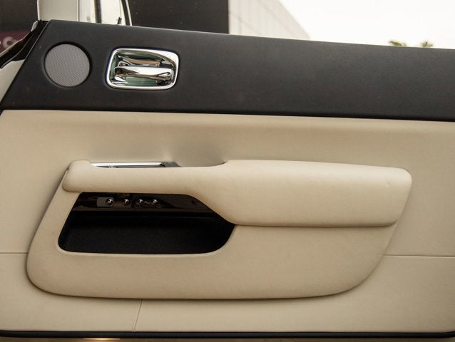 2018 Rolls-Royce Dawn Base
