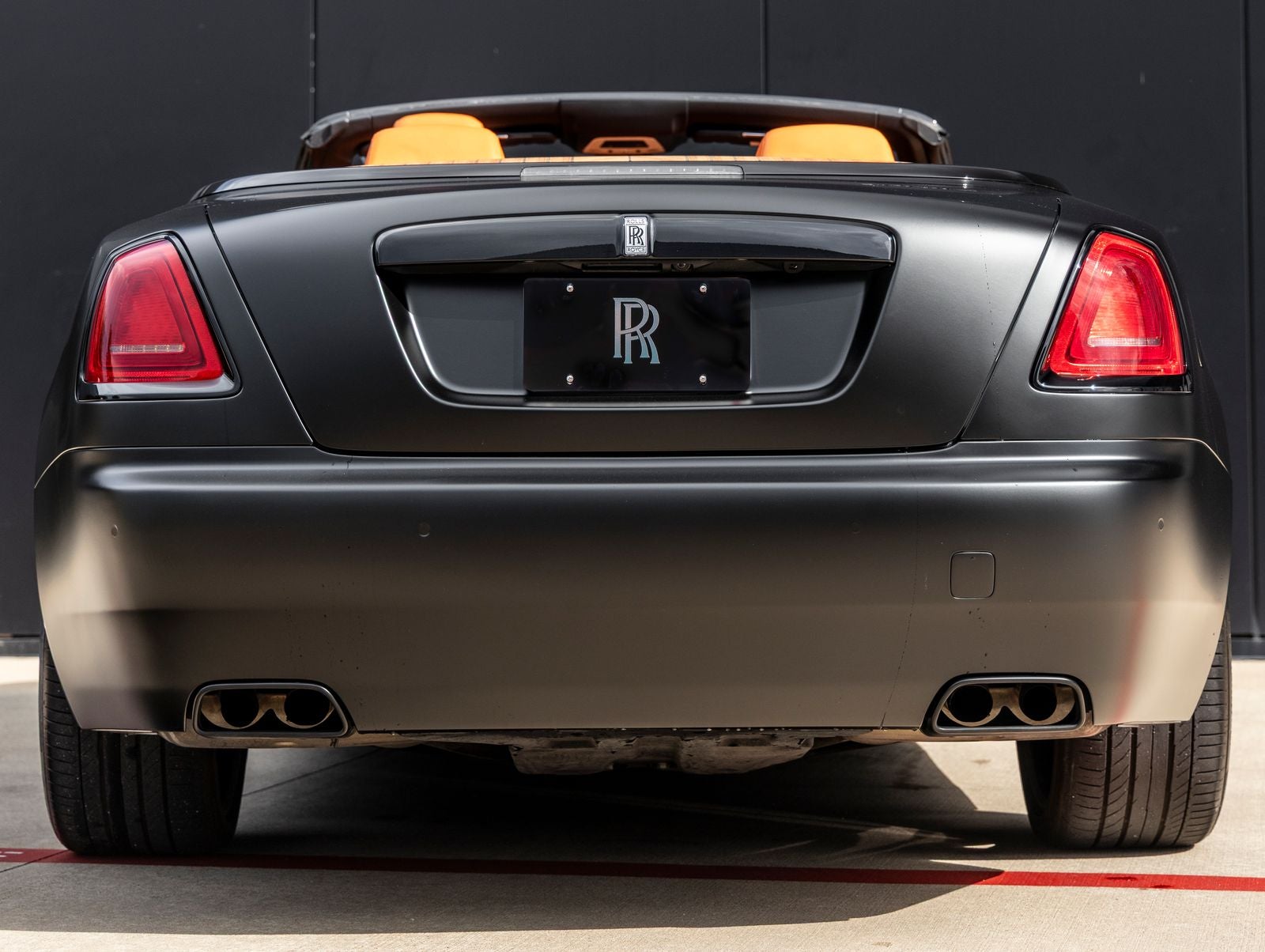 2016 Rolls-Royce Dawn Base
