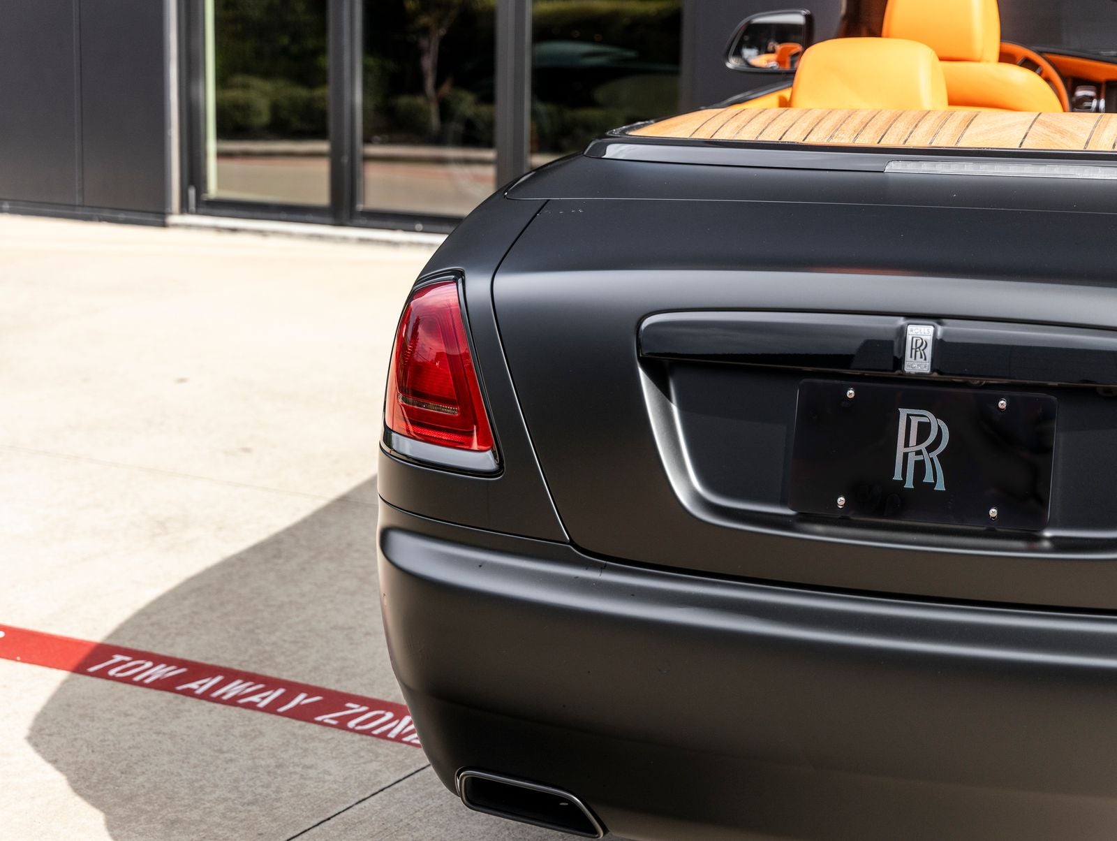 2016 Rolls-Royce Dawn Base