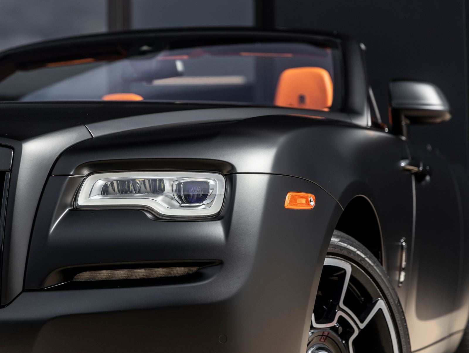 2016 Rolls-Royce Dawn Base
