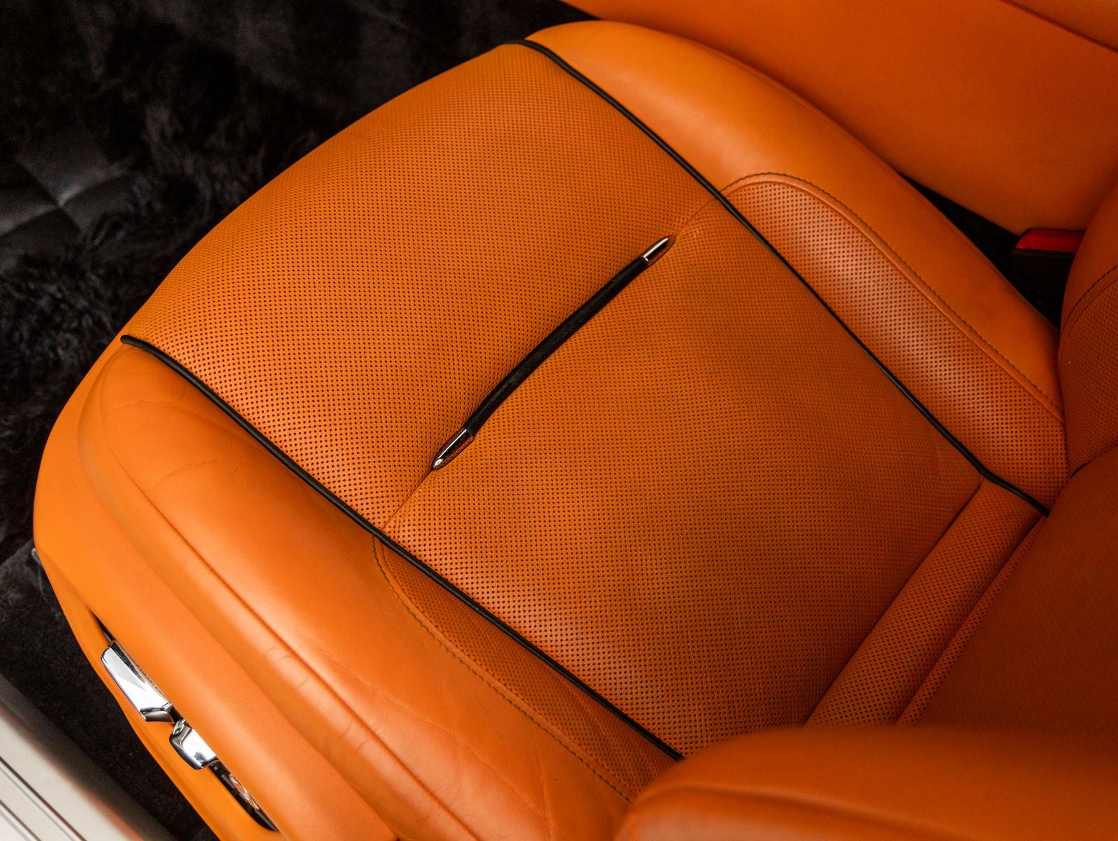 2016 Rolls-Royce Dawn Base