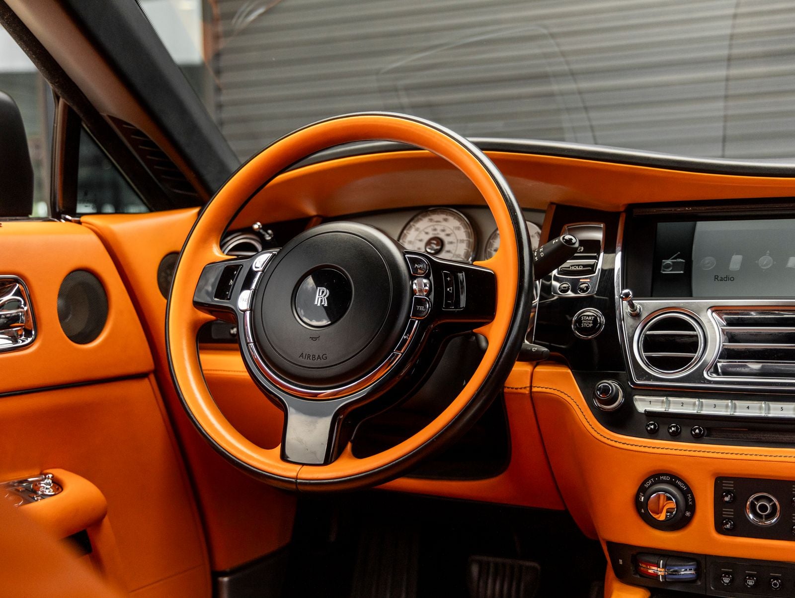 2016 Rolls-Royce Dawn Base