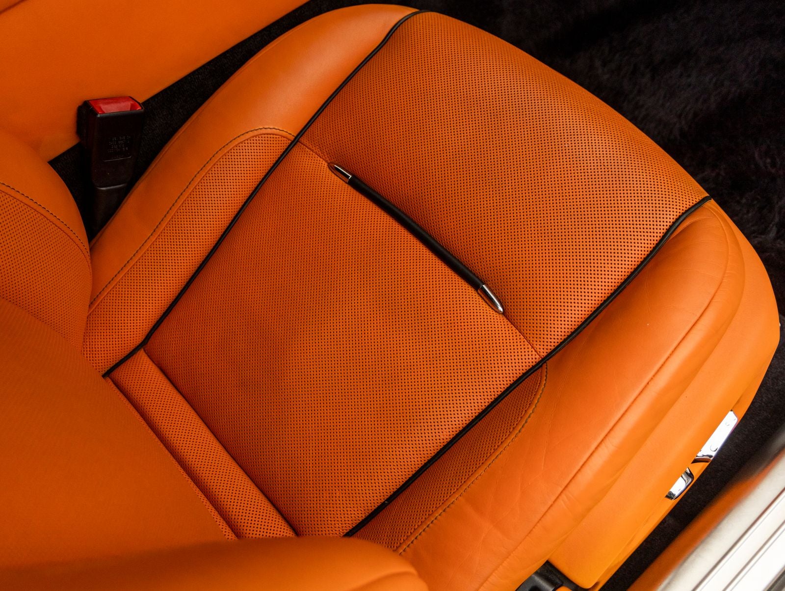 2016 Rolls-Royce Dawn Base