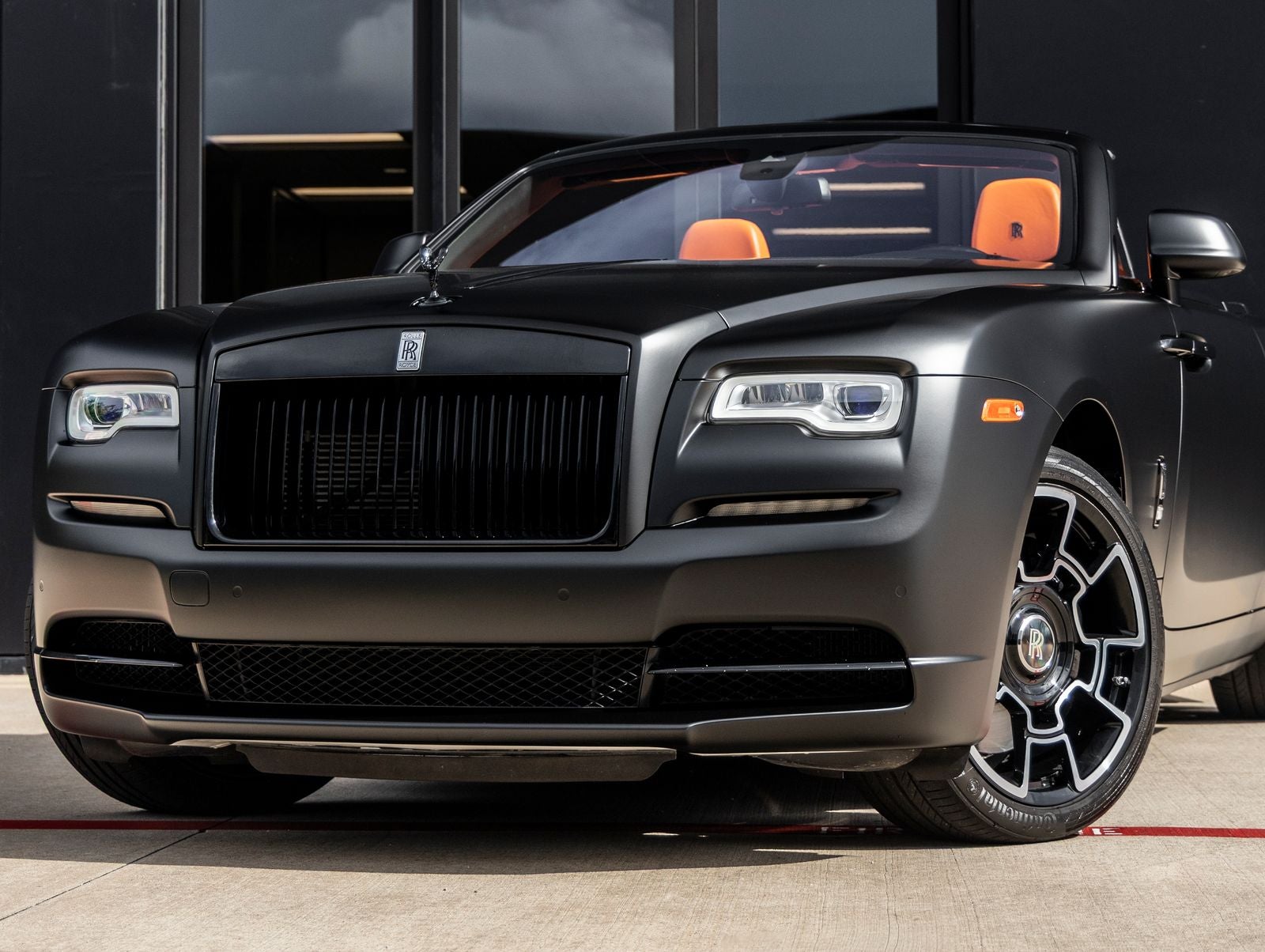 2016 Rolls-Royce Dawn Base