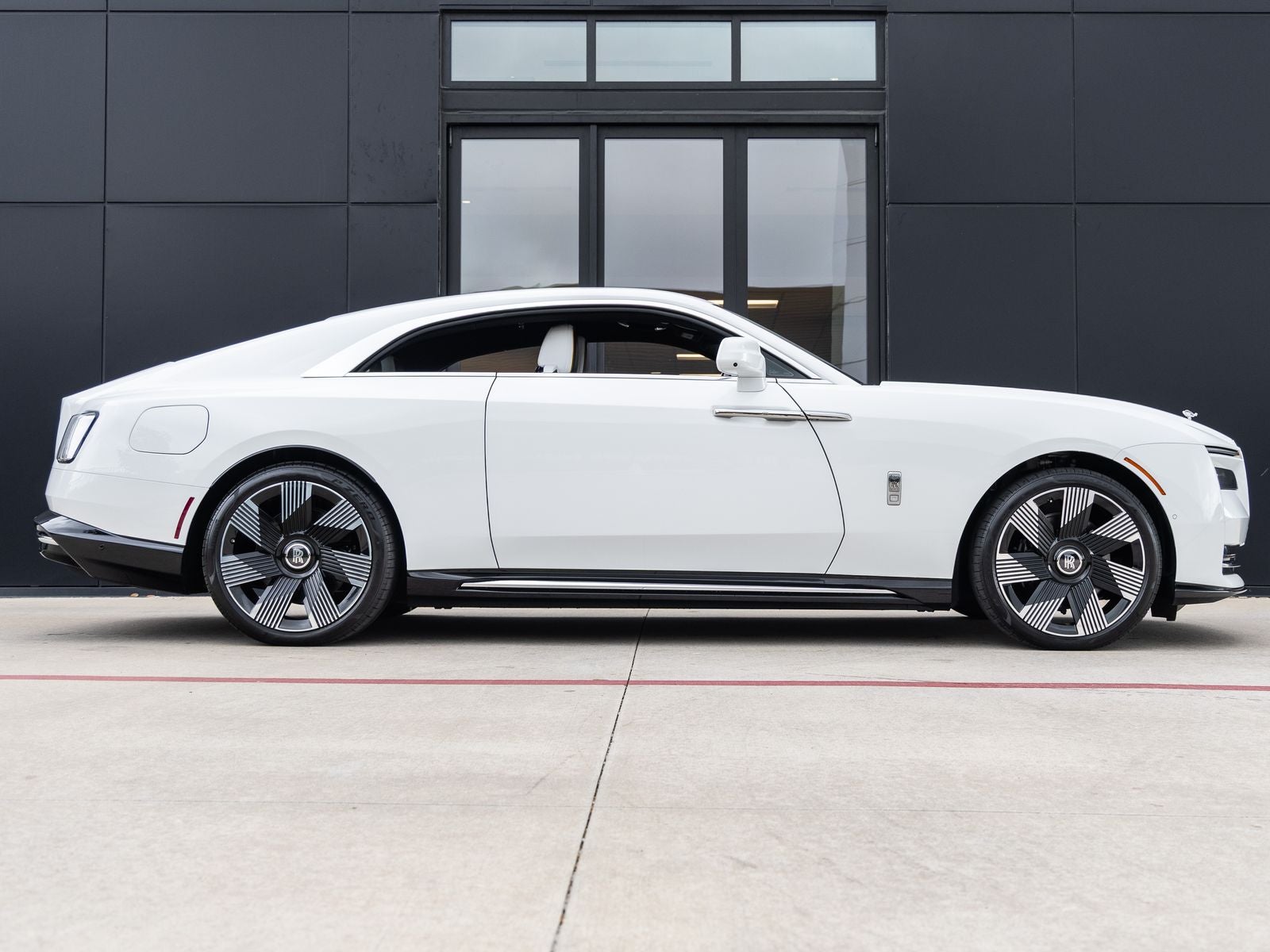 2024 Rolls-Royce Spectre 