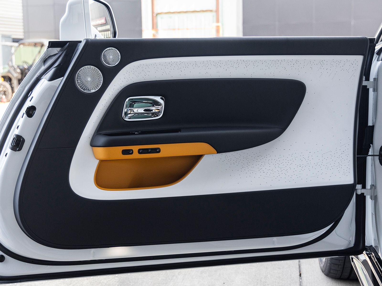 2024 Rolls-Royce Spectre 