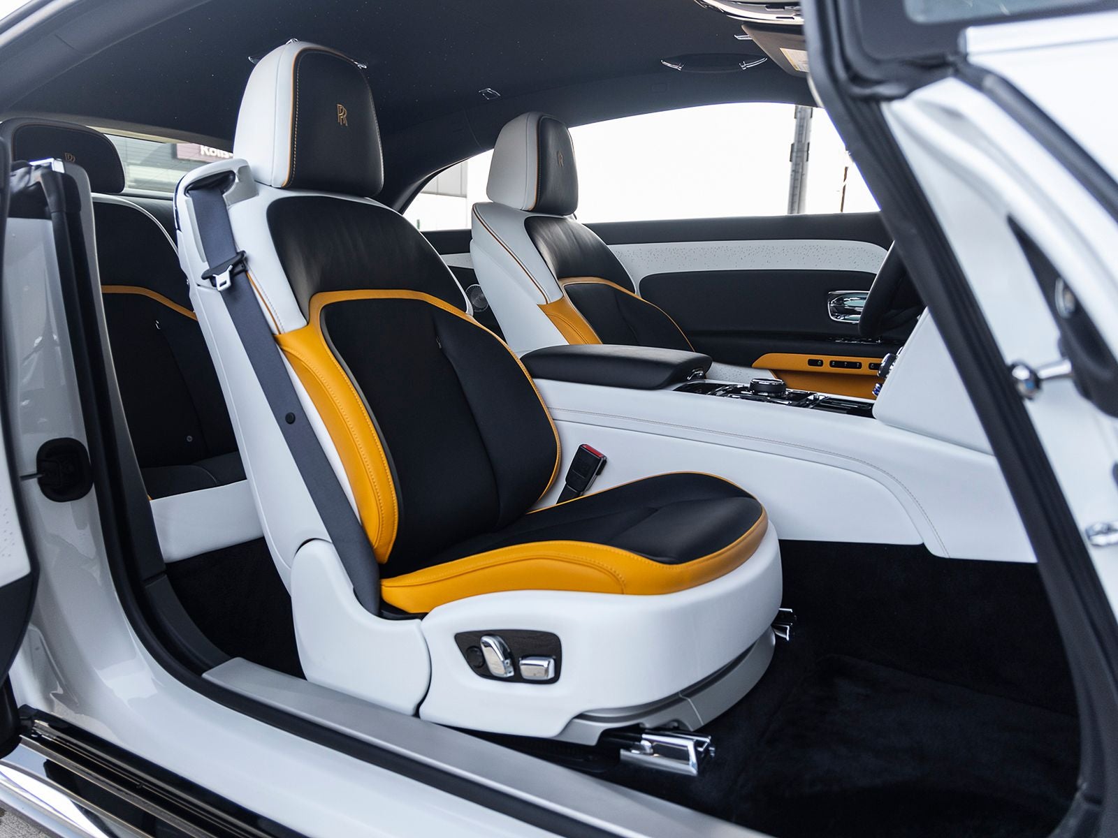 2024 Rolls-Royce Spectre 