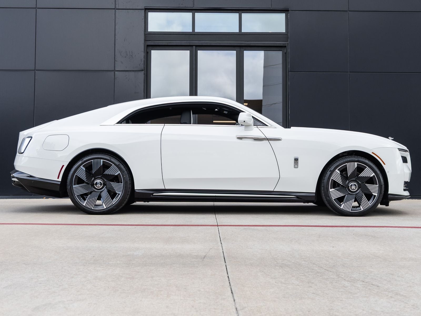 2026 Rolls-Royce Spectre 