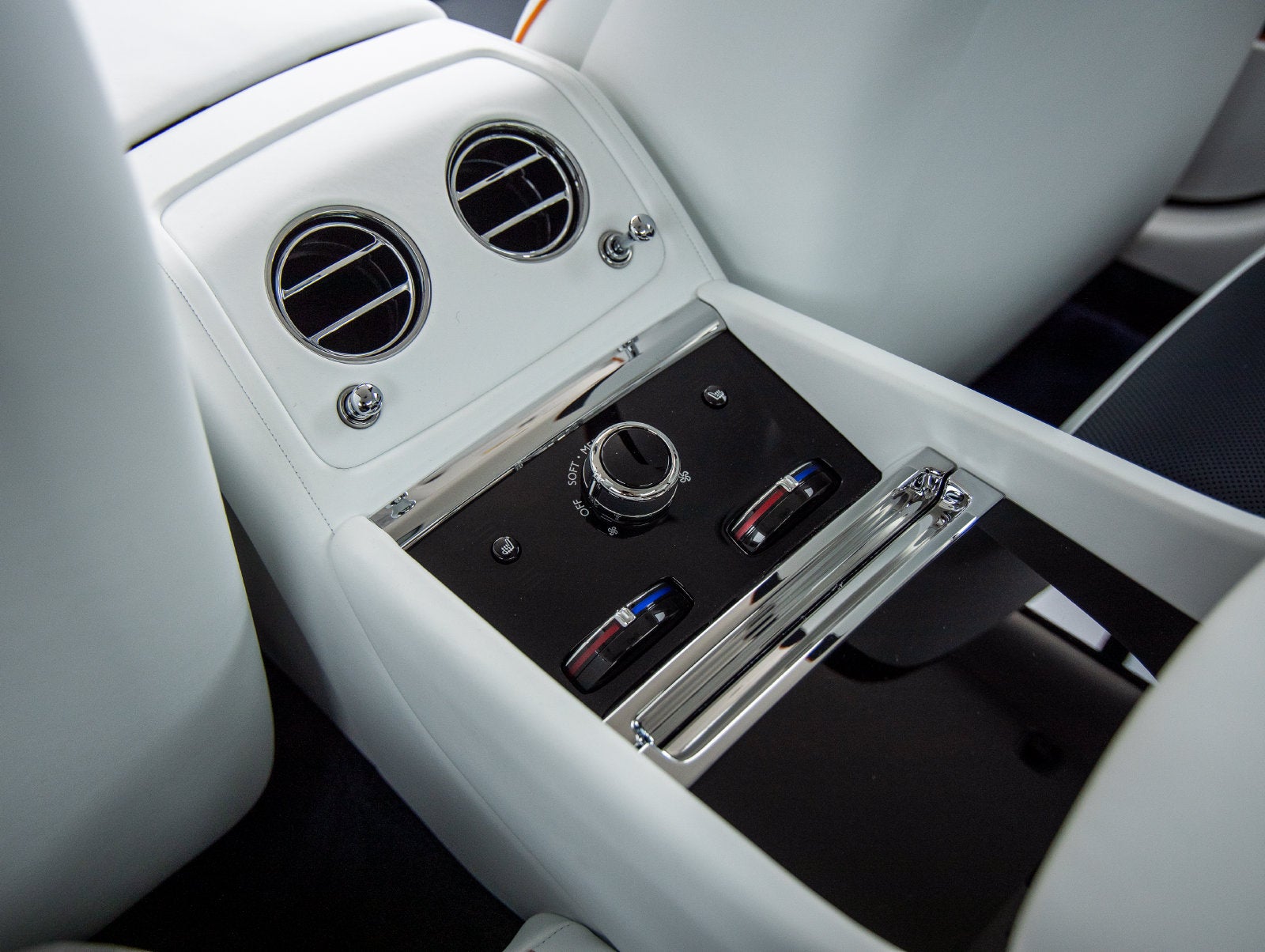 2026 Rolls-Royce Spectre 