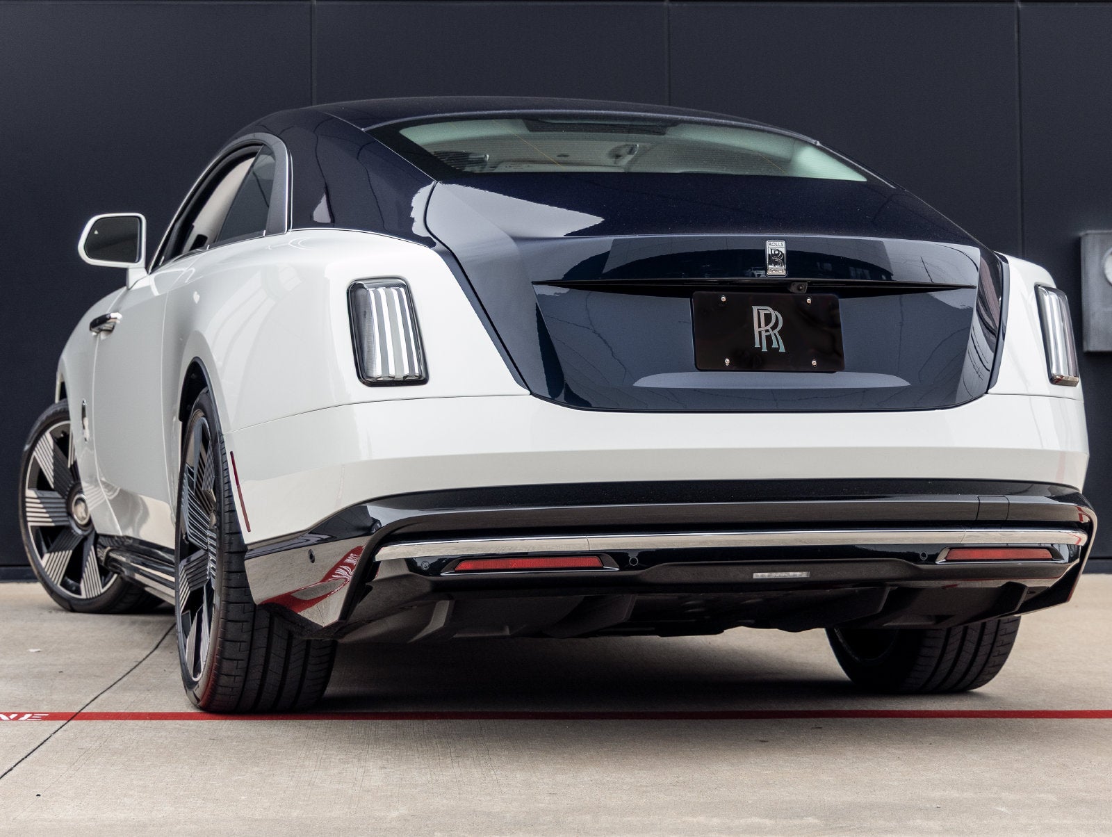 2026 Rolls-Royce Spectre 