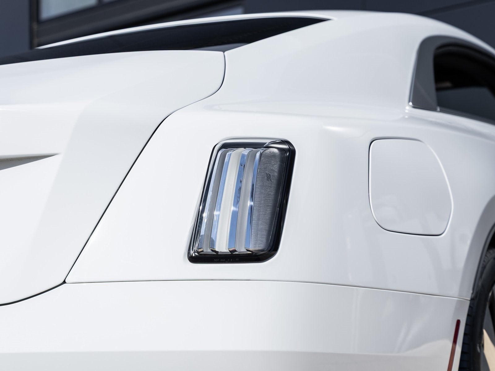 2024 Rolls-Royce Spectre Base