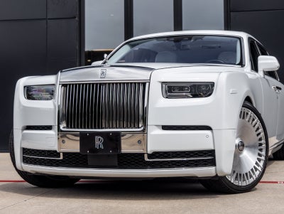 2023 Rolls-Royce Phantom Base