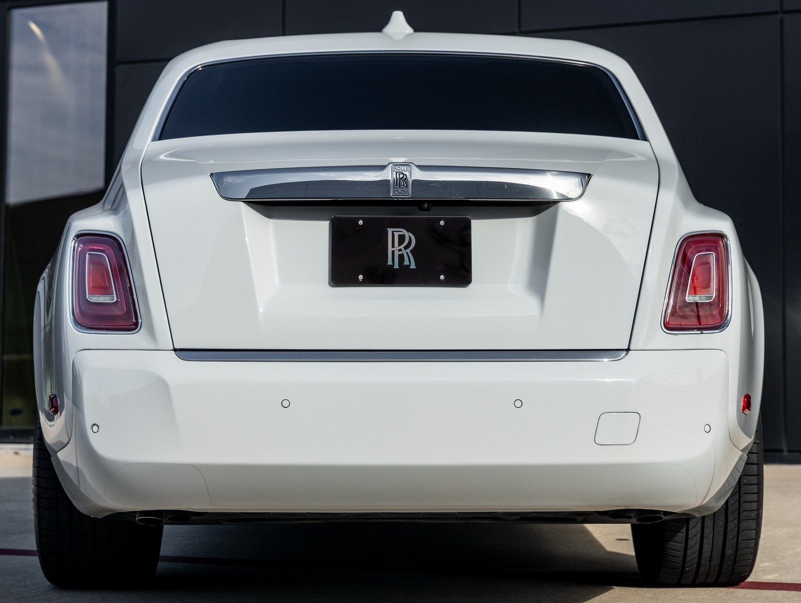 2022 Rolls-Royce Phantom Base
