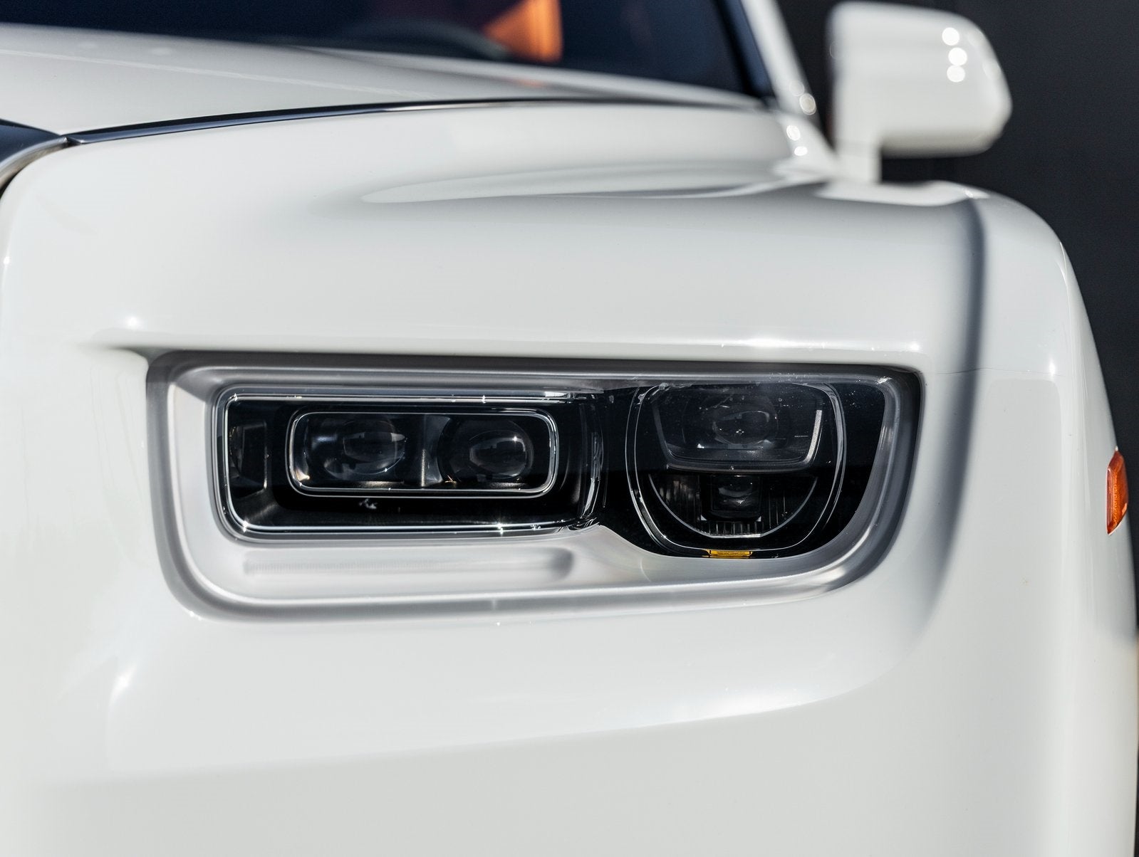 2022 Rolls-Royce Phantom Base