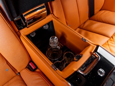 2022 Rolls-Royce Phantom Base