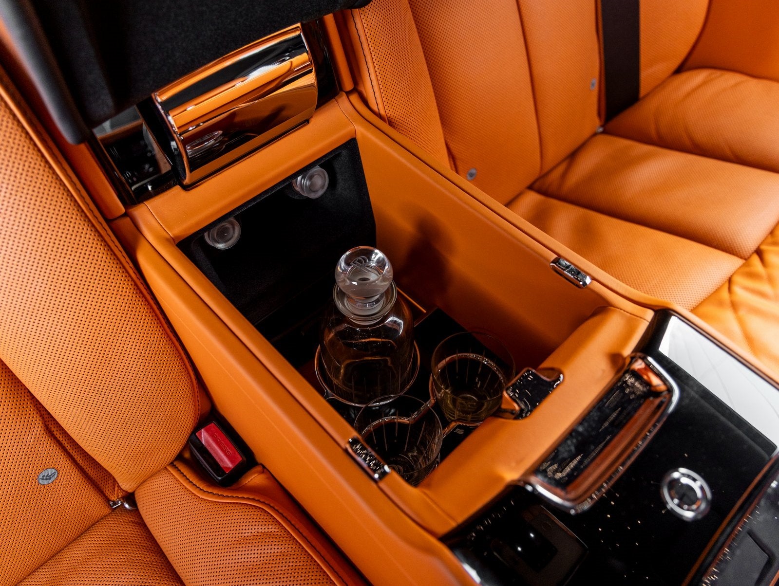 2022 Rolls-Royce Phantom Base