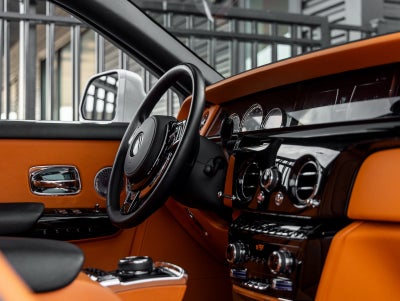 2022 Rolls-Royce Phantom Base