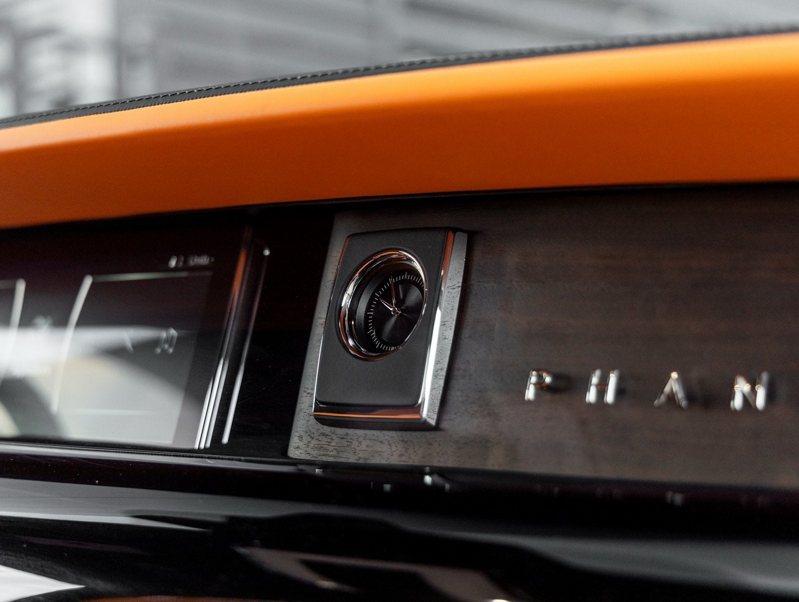 2022 Rolls-Royce Phantom Base