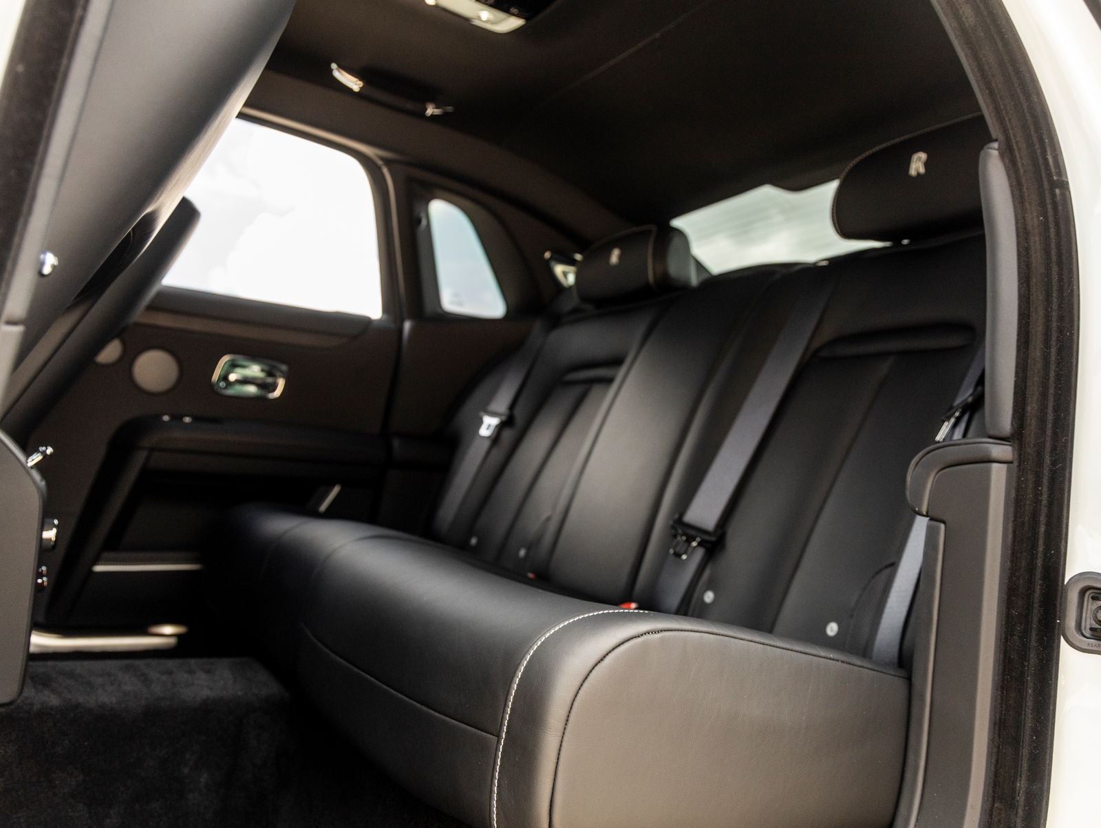 2024 Rolls-Royce Ghost Base - Photo 37