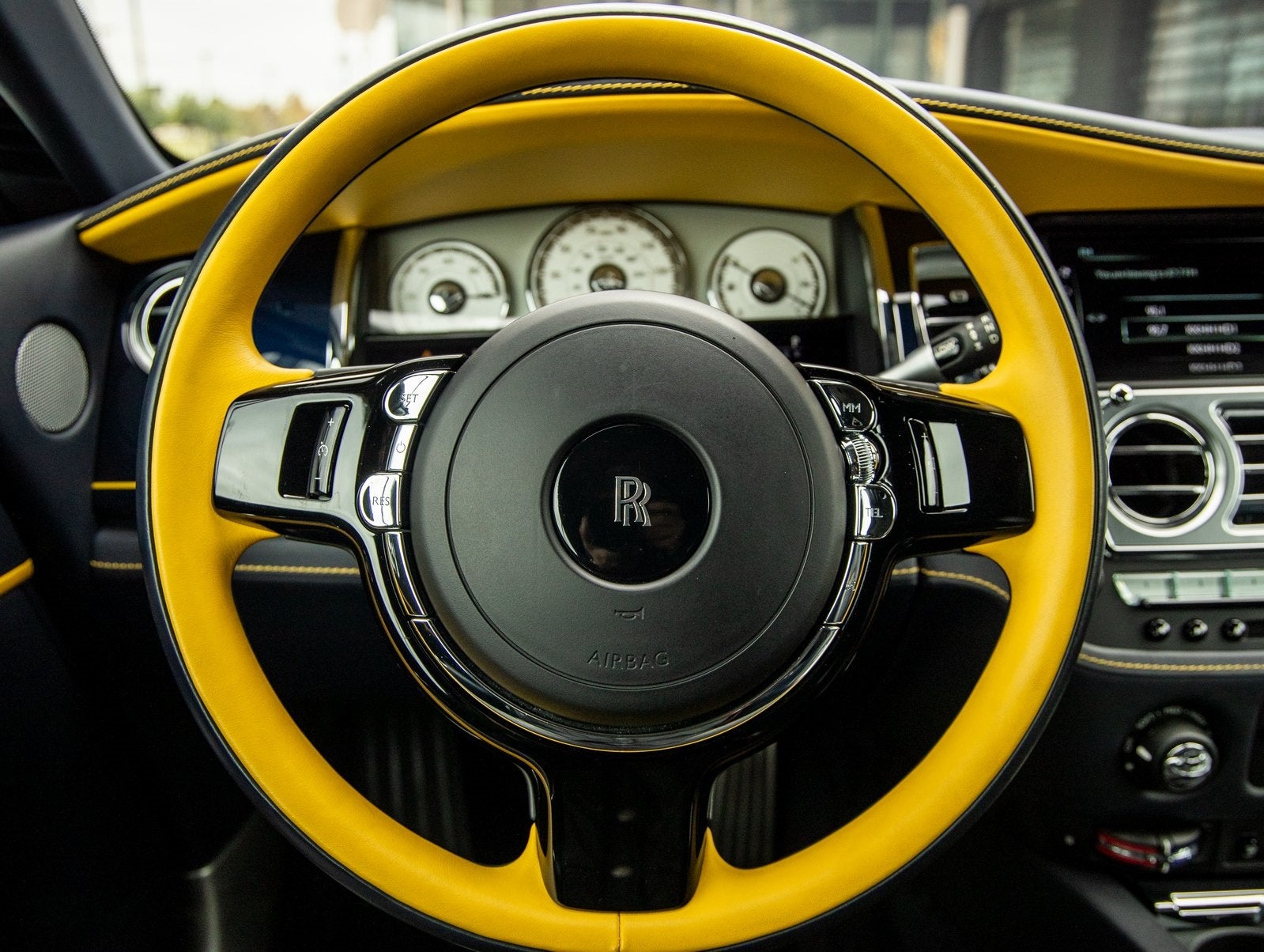 2021 Rolls-Royce Dawn Base