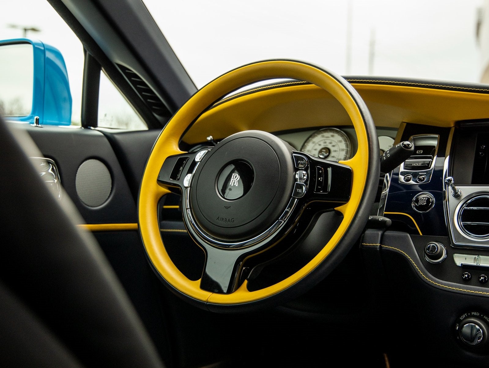 2021 Rolls-Royce Dawn Base