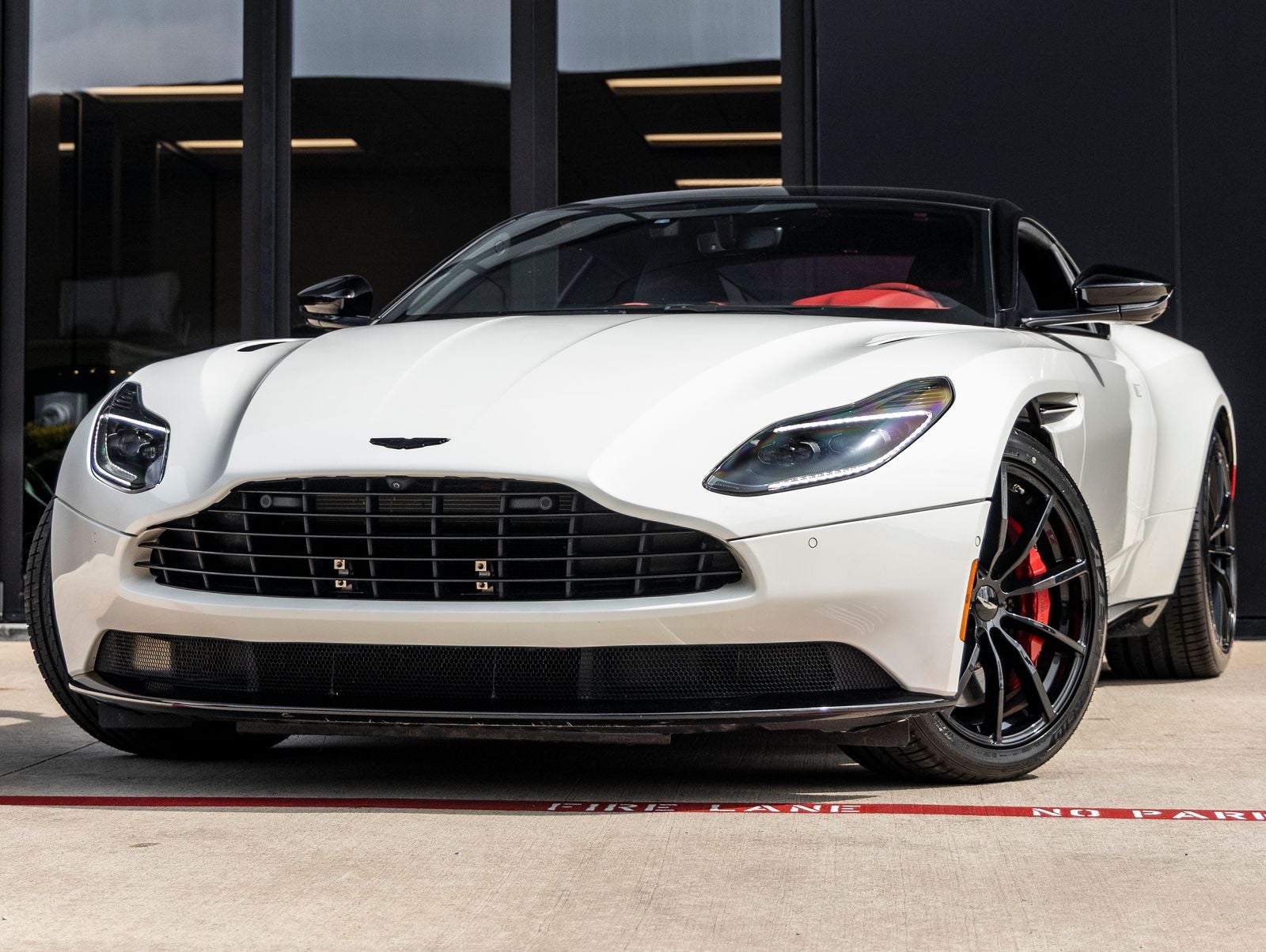 2022 Aston Martin DB11 V8 Coupe's photo