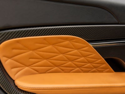 2025 Aston Martin DB12 Base