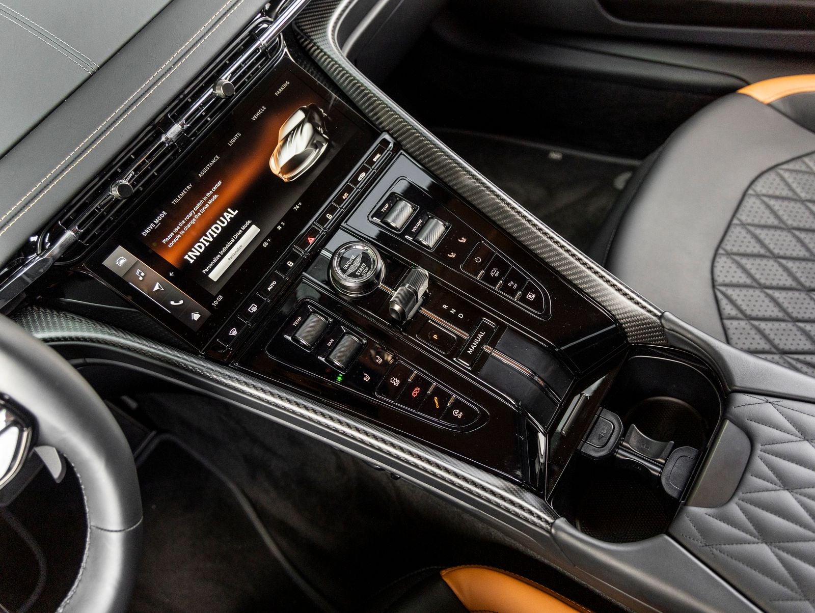2025 Aston Martin DB12 Base