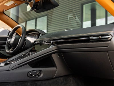 2025 Aston Martin DB12 Base
