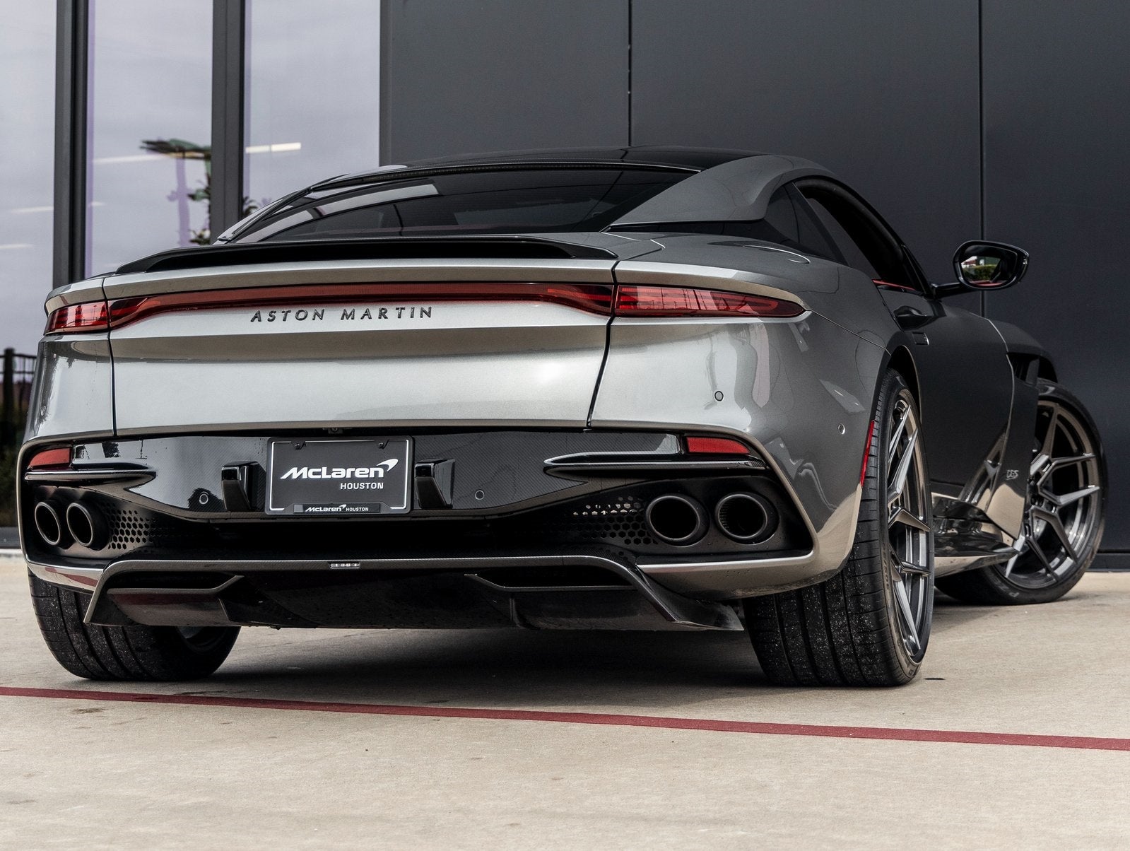 2019 Aston Martin DBS Superleggera