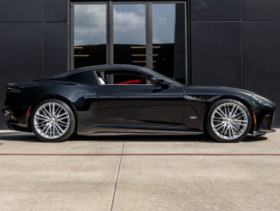 2022 Aston Martin DBS Superleggera