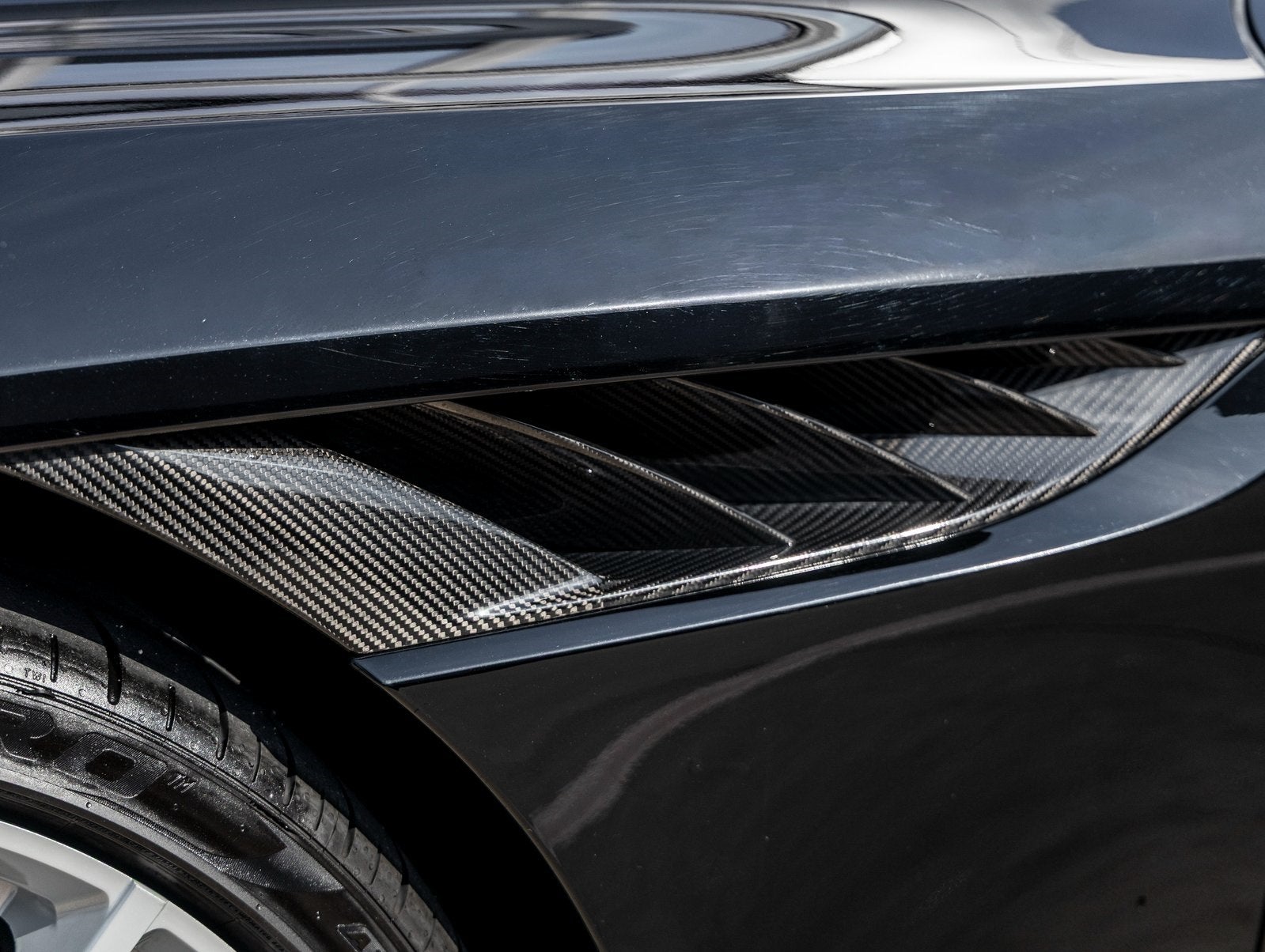 2022 Aston Martin DBS Superleggera