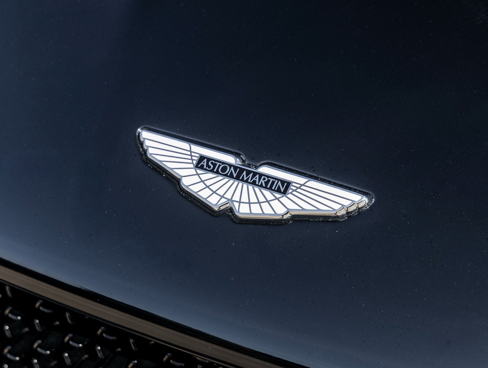 2022 Aston Martin DBS Superleggera