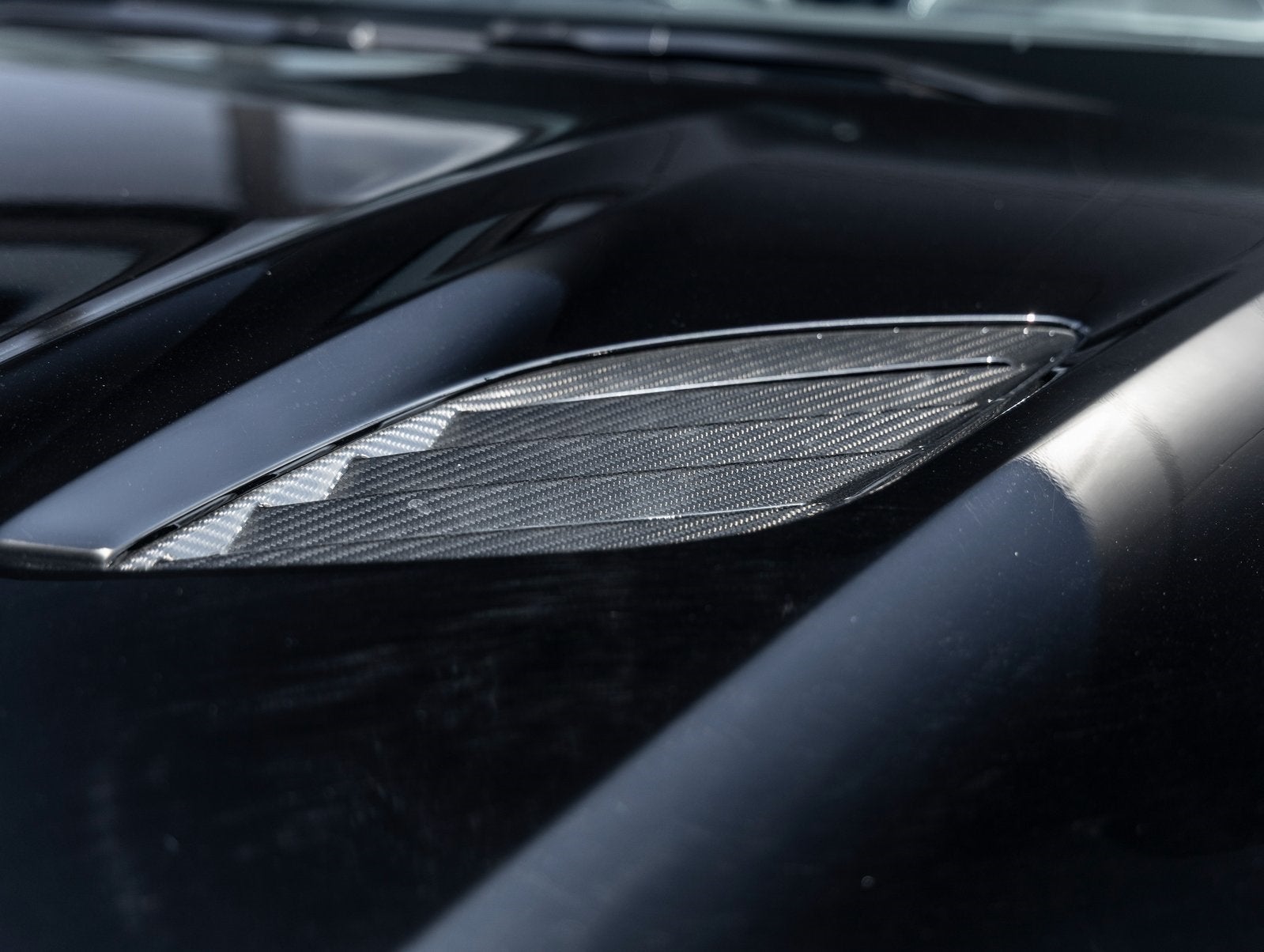 2022 Aston Martin DBS Superleggera