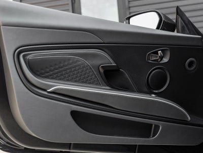 2022 Aston Martin DBS Superleggera