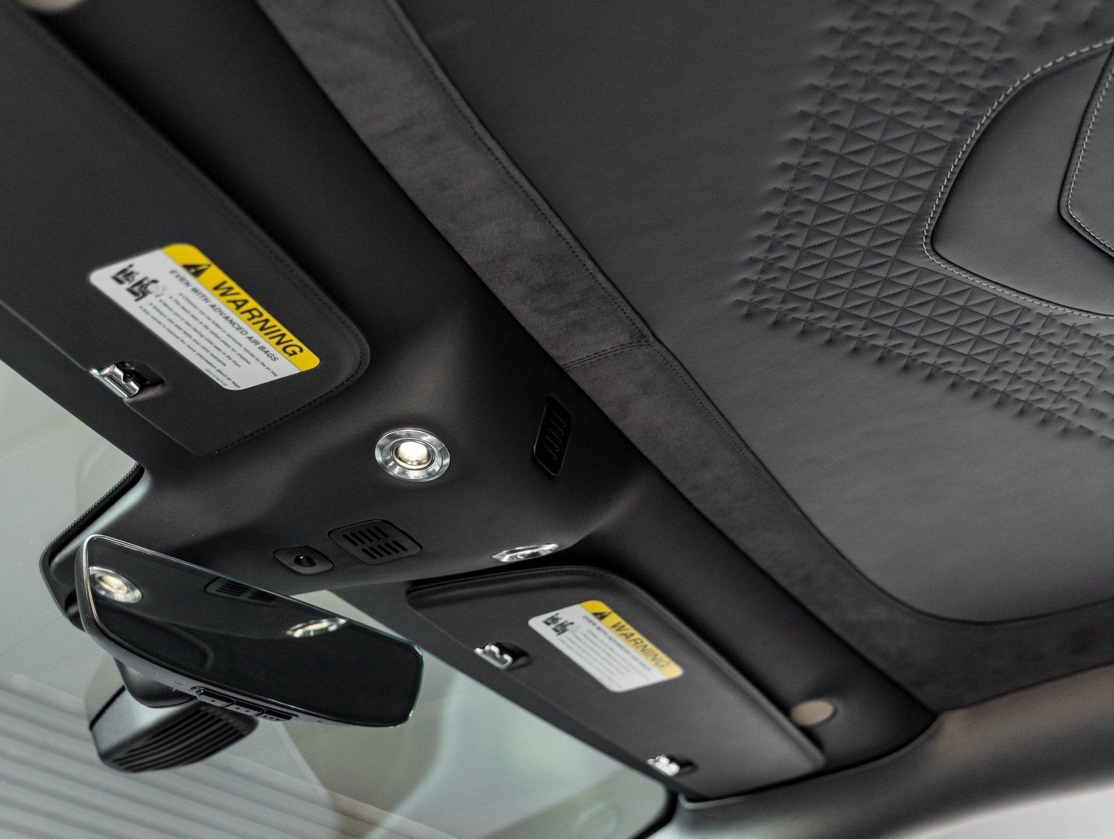 2022 Aston Martin DBS Superleggera