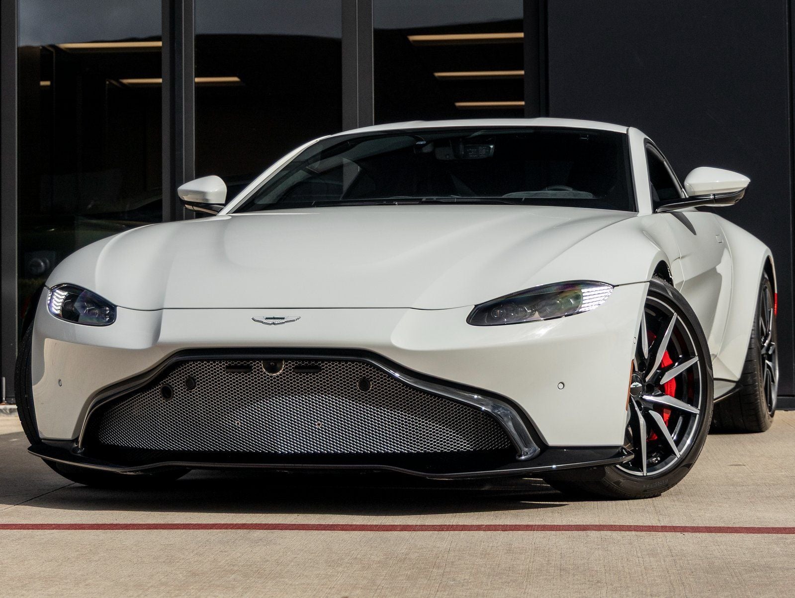 2019 Aston Martin Vantage Base