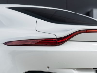 2019 Aston Martin Vantage Base