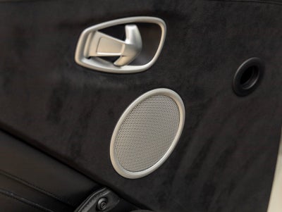 2019 Aston Martin Vantage Base