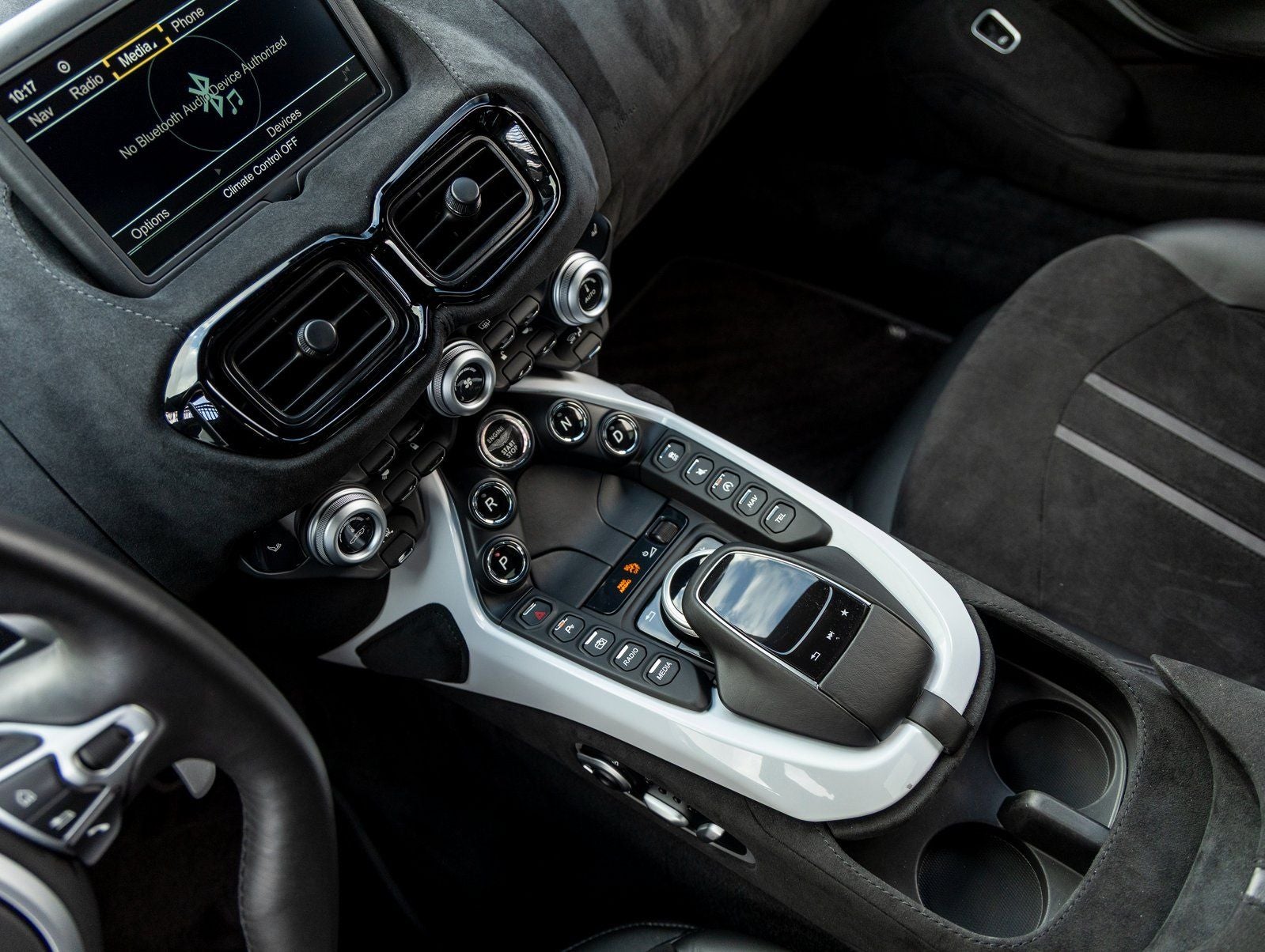 2019 Aston Martin Vantage Base