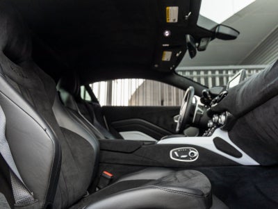 2019 Aston Martin Vantage Base