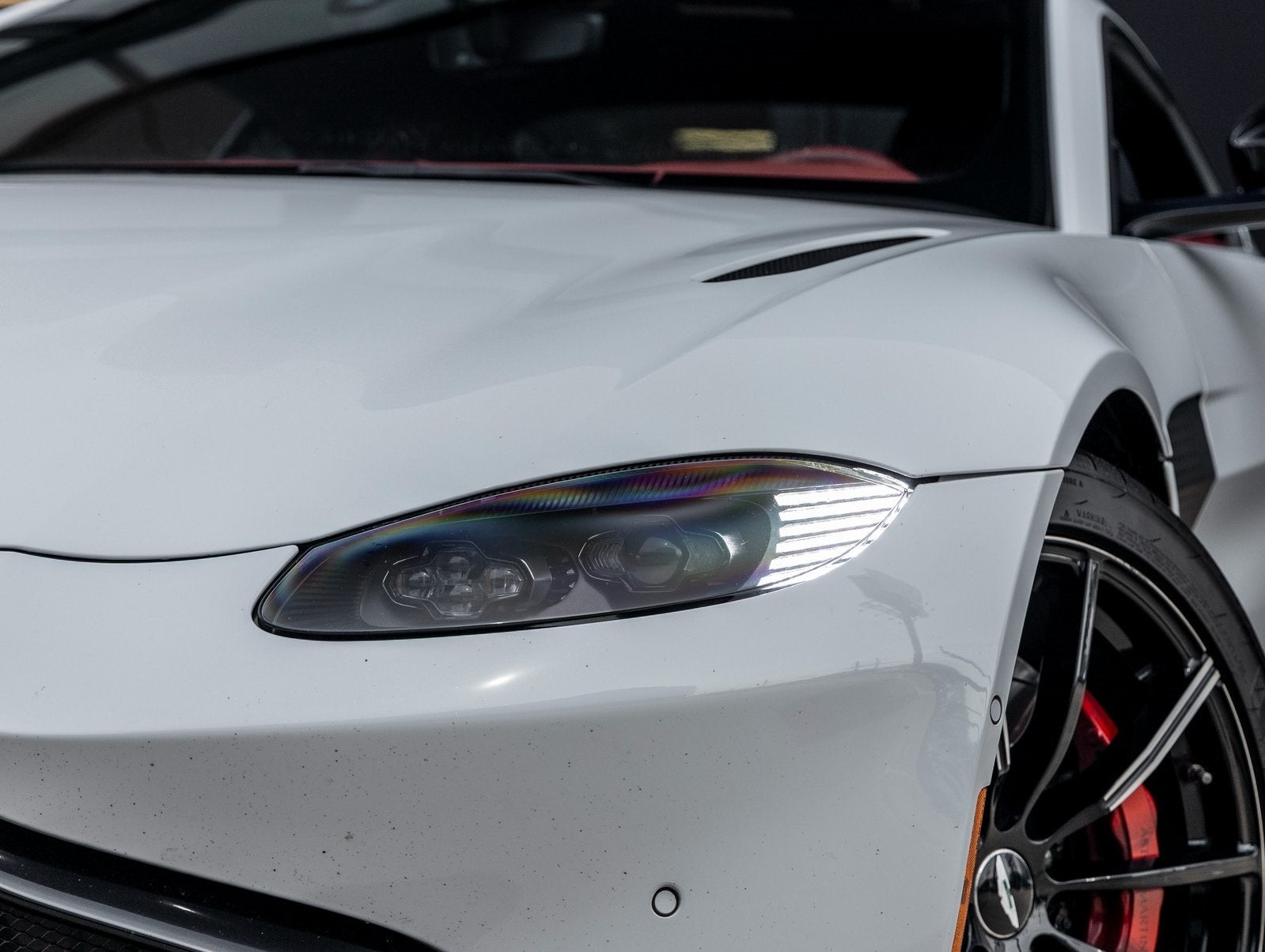 2020 Aston Martin Vantage Base