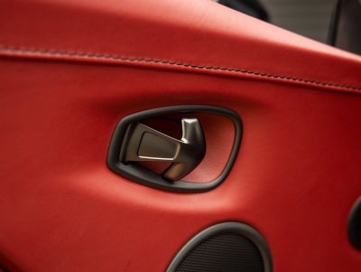 2020 Aston Martin Vantage Base