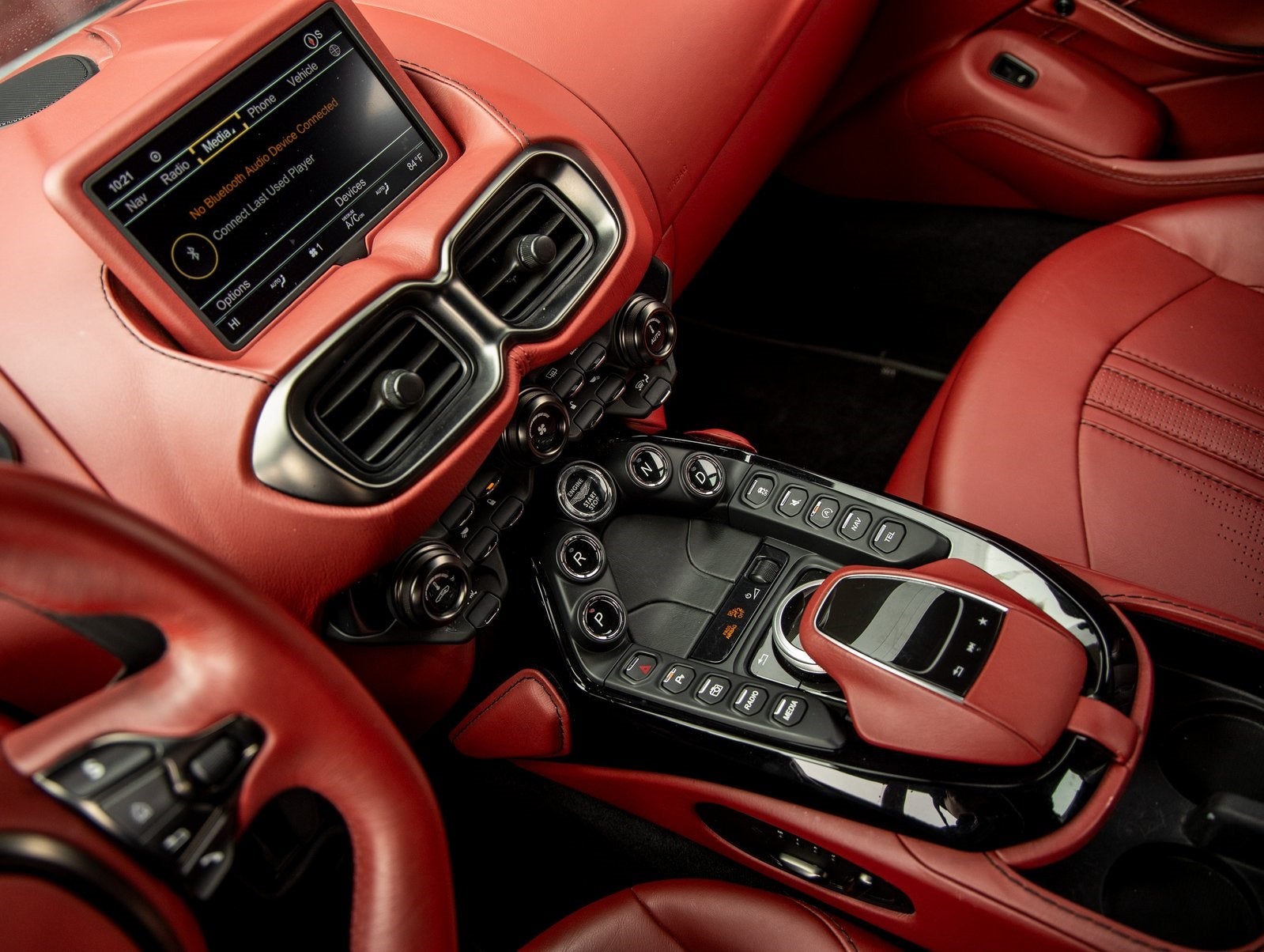 2020 Aston Martin Vantage Base