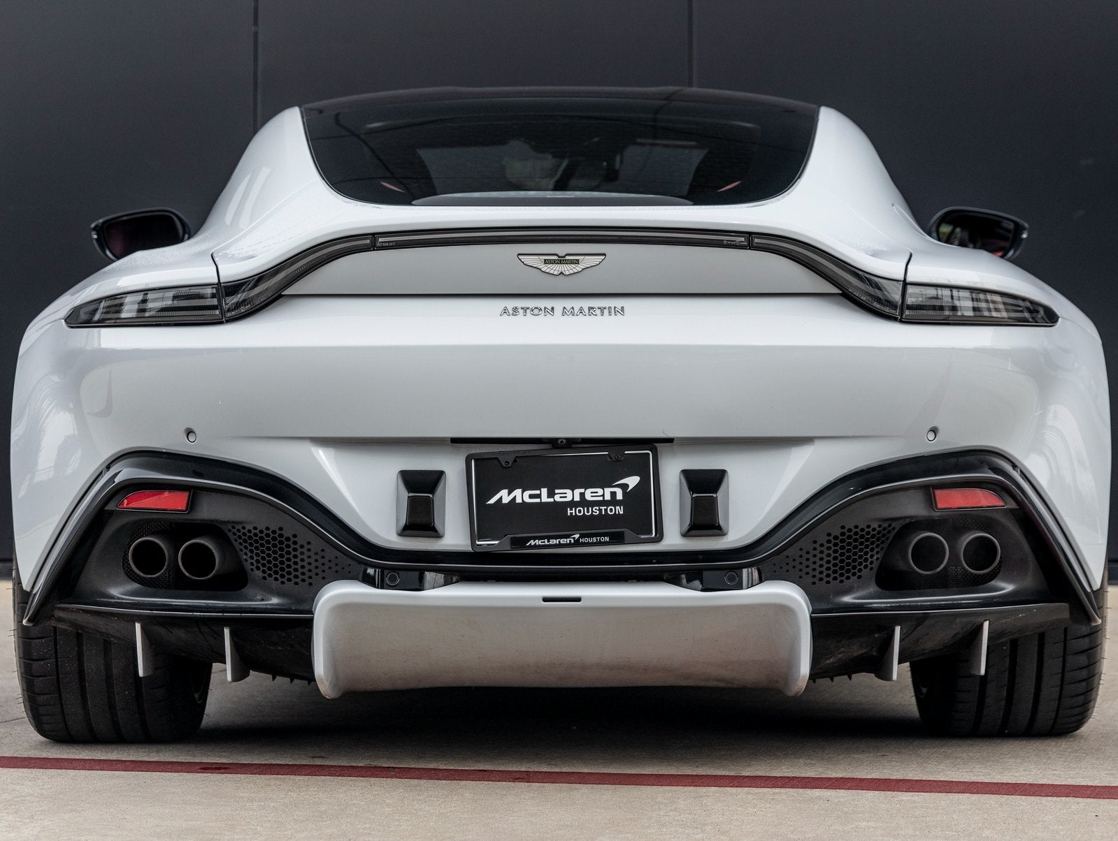 2020 Aston Martin Vantage Base
