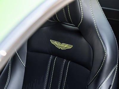 2022 Aston Martin Vantage Base